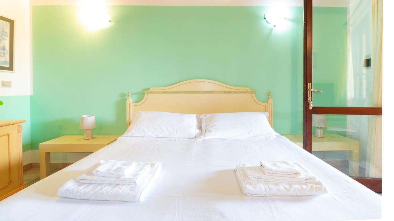 Sa Mola Guest House Bonarcado Bagian luar foto