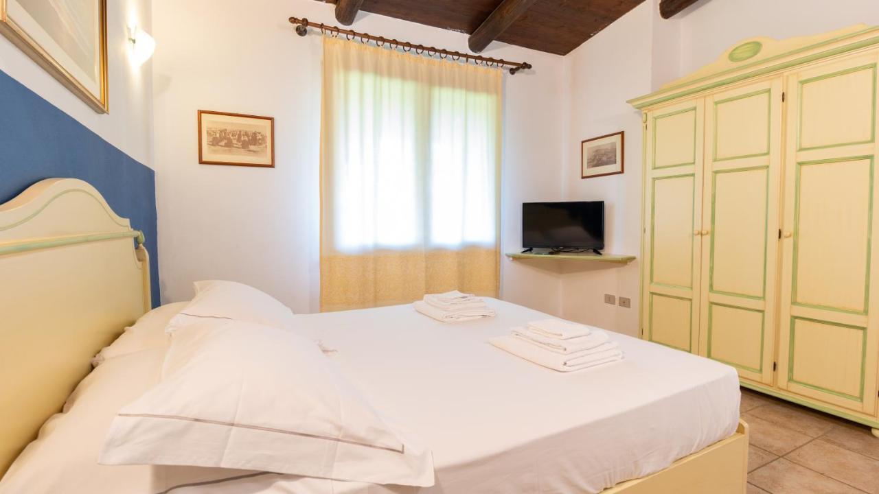 Sa Mola Guest House Bonarcado Bagian luar foto