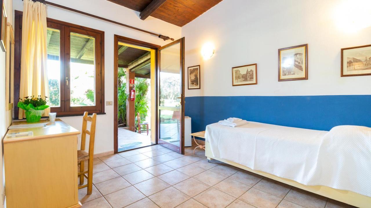 Sa Mola Guest House Bonarcado Bagian luar foto