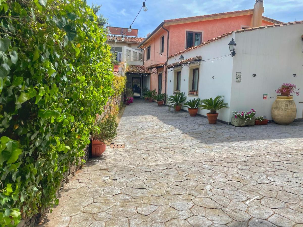 Sa Mola Guest House Bonarcado Bagian luar foto