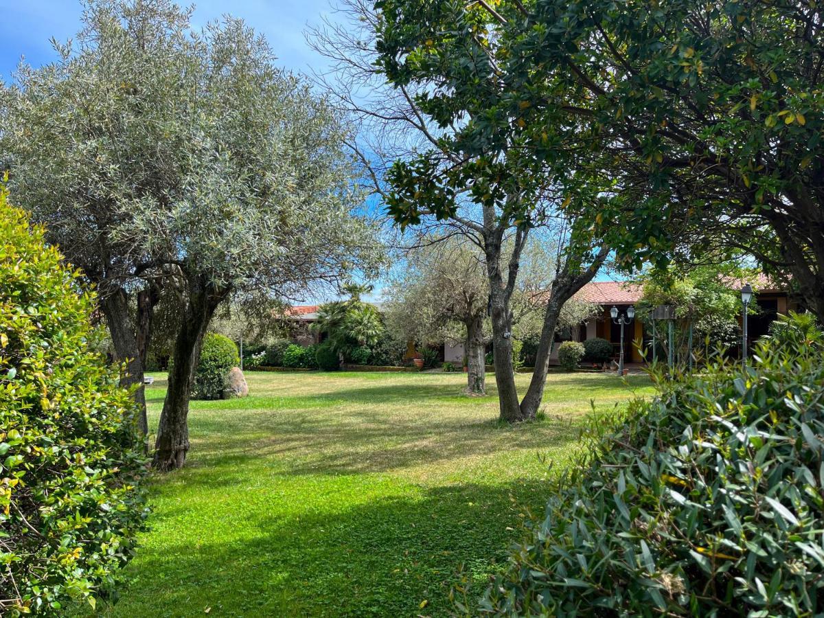 Sa Mola Guest House Bonarcado Bagian luar foto